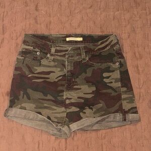 Levi's Green Cargo Shorts with Camouflage Design
